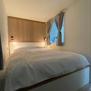  Apartment Entire Renovated From 1780 With Kitchen, Bath, Bedroom, And Living In Skuteviken